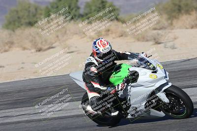 media/Dec-01-2025-Moto Forza (Mon) [[2daa91e15f]]/2-Intermediate Group/Session 4 Turn 9/